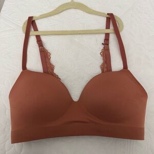 Soma Enbliss Luxe Wireless Bra with Lace Back Size 34C